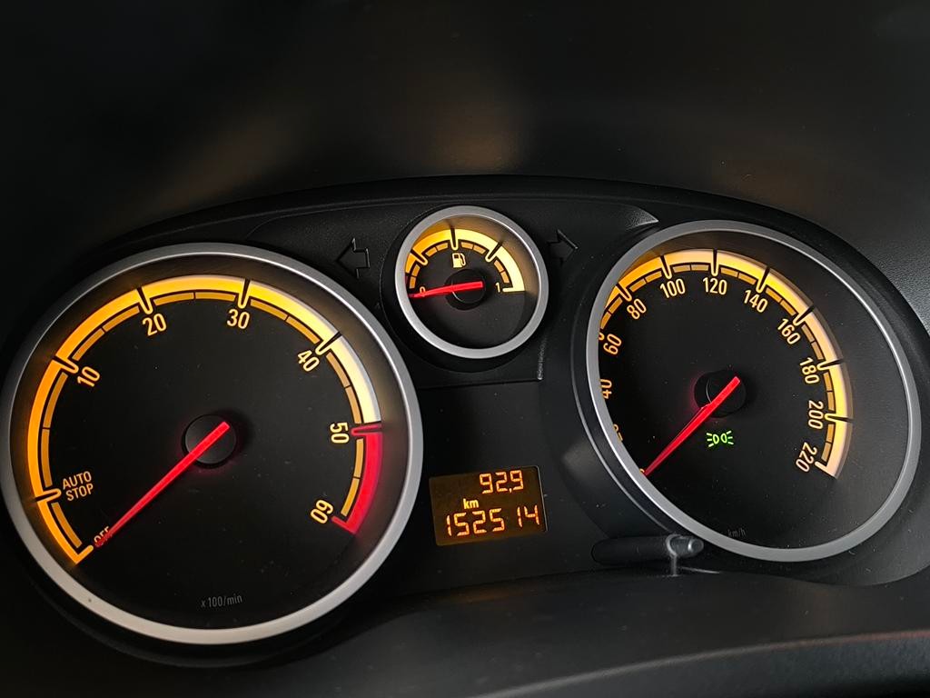 opel-corsa-2011-diesel-1248cc