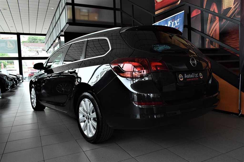 opel-astra-sport-tourer-2012-diesel-1686cc