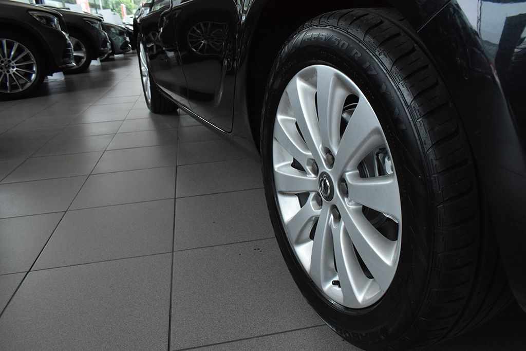 opel-astra-sport-tourer-2012-diesel-1686cc