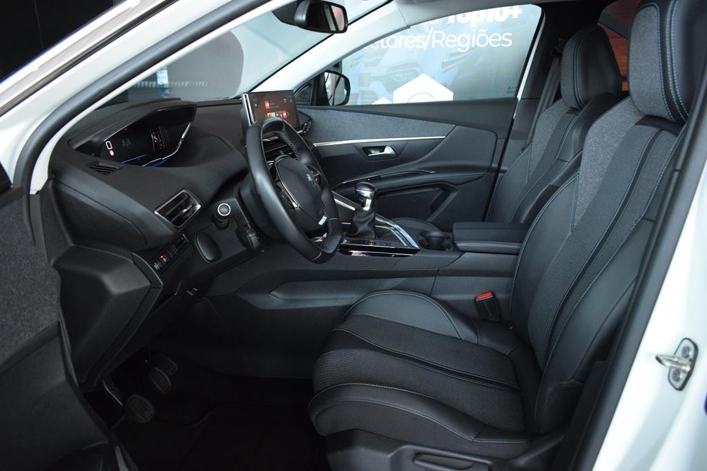 peugeot-3008-2021-diesel-1499cc