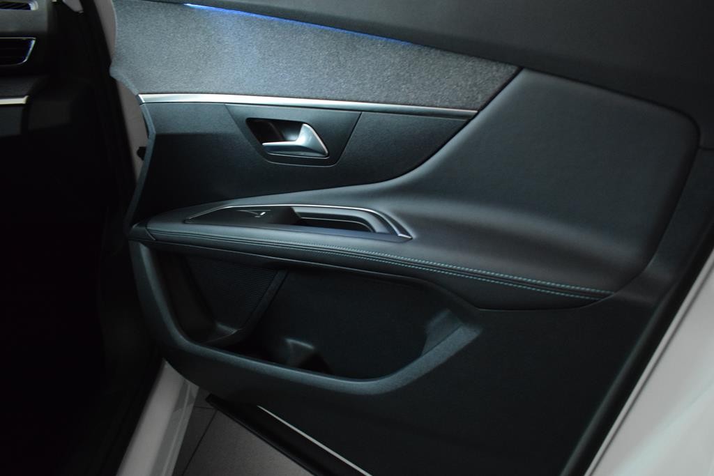 peugeot-3008-2021-diesel-1499cc