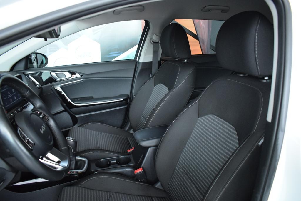 kia-ceed-sw-2023-diesel-1598cc