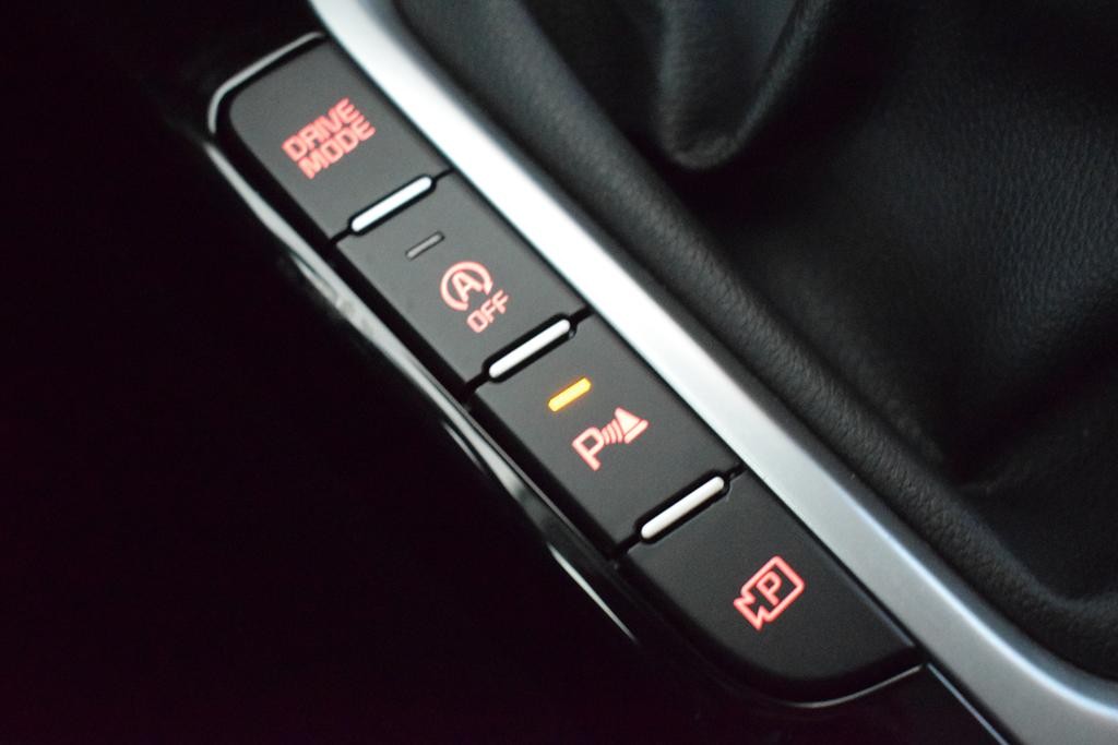 kia-ceed-sw-2023-diesel-1598cc