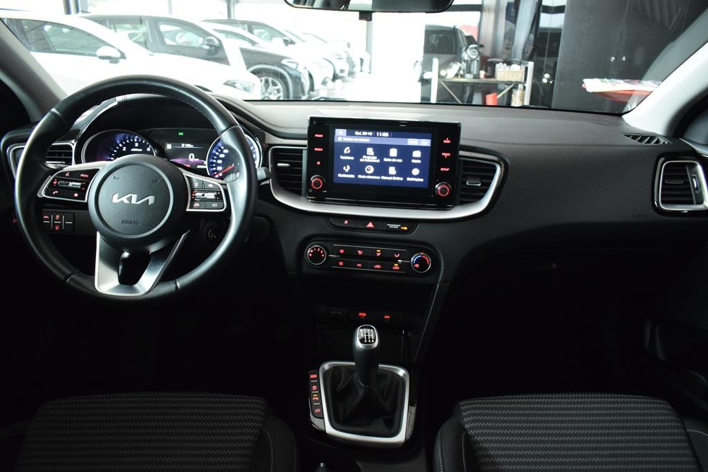 kia-ceed-sw-2023-diesel-1598cc