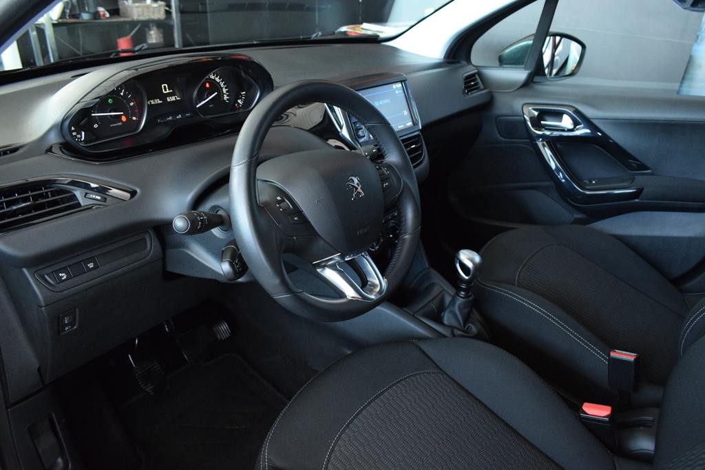 peugeot-208-2019-diesel-1499cc