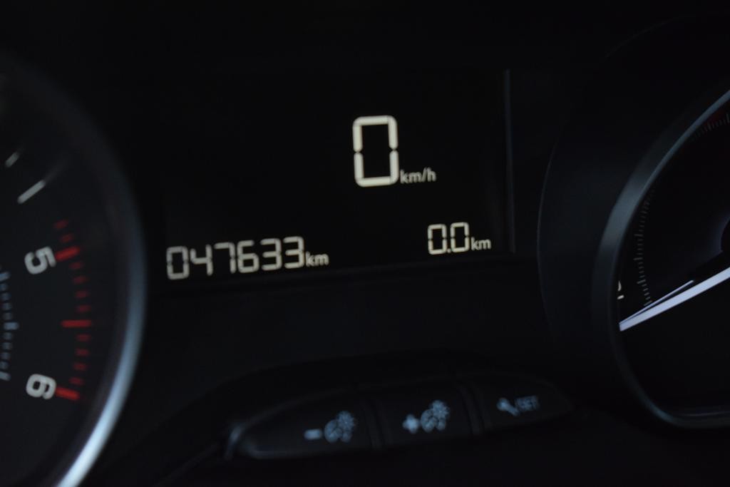 peugeot-208-2019-diesel-1499cc