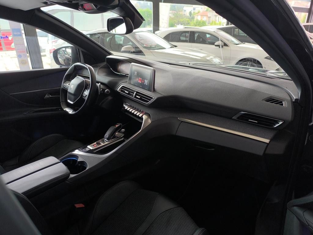 peugeot-5008-2019-diesel-1499cc