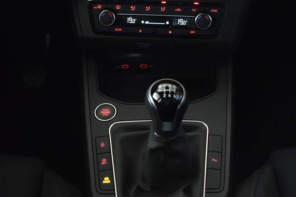 seat-ibiza-2022-gasolina-999cc