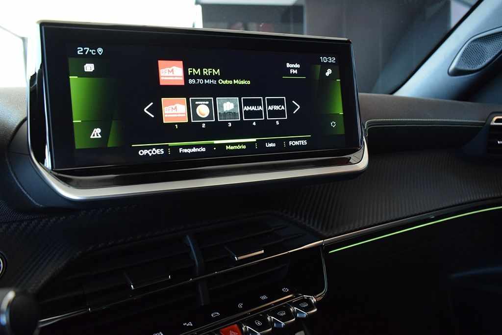 peugeot-2008-2022-diesel-1500cc