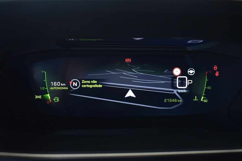 peugeot-2008-2022-diesel-1500cc