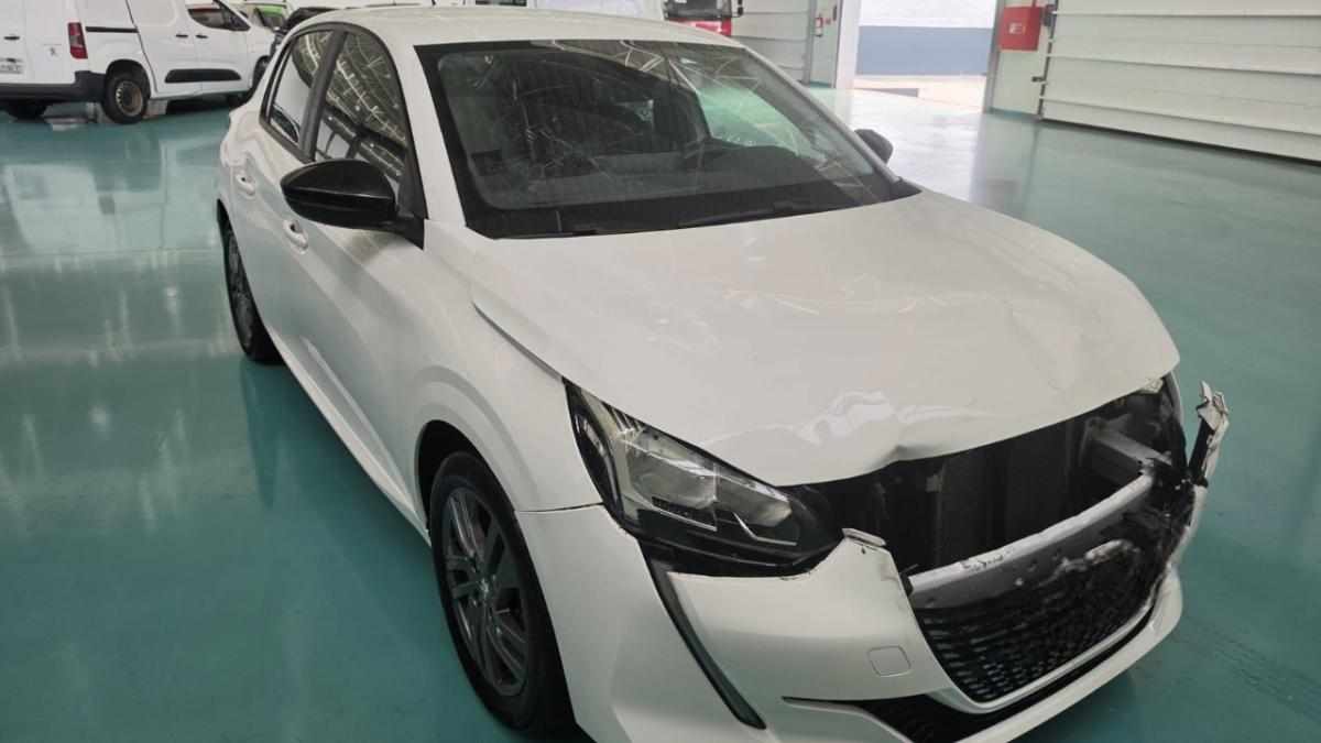 peugeot-208-1-2-puretech-2022-gasolina-1199cc
