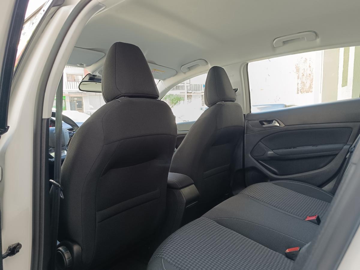 peugeot-308-2021-gasolina-1199cc