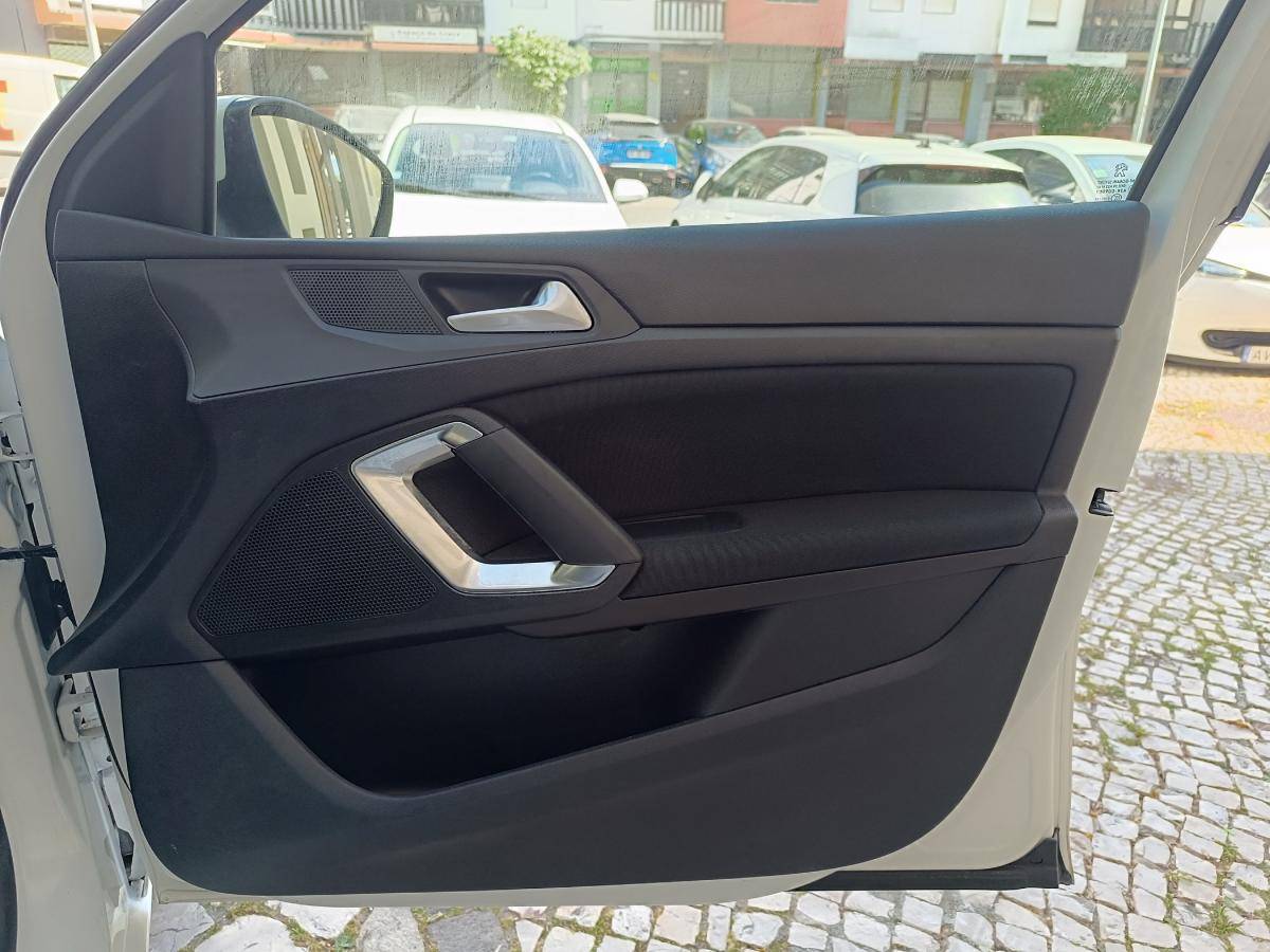peugeot-308-2021-gasolina-1199cc