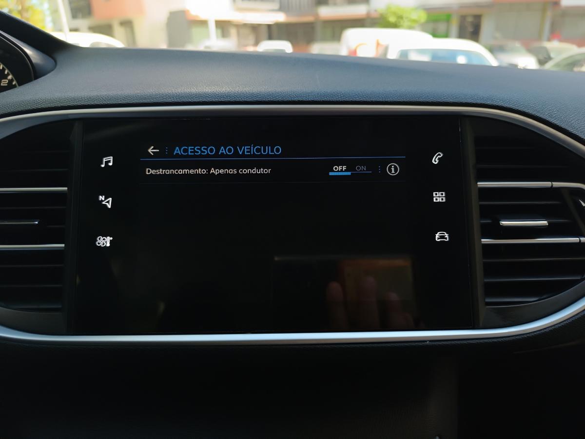 peugeot-308-2021-gasolina-1199cc