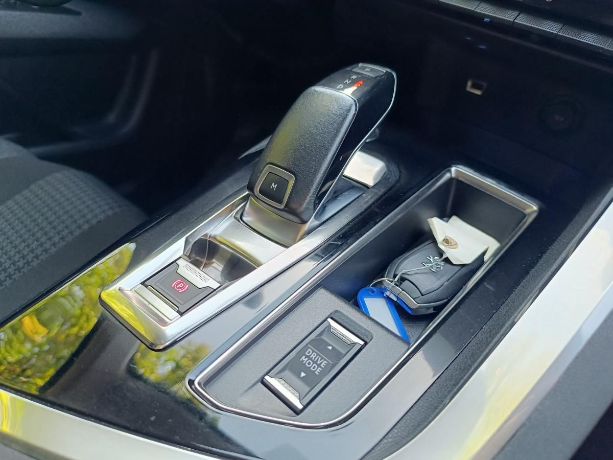 peugeot-3008-2022-gasolina-1199cc