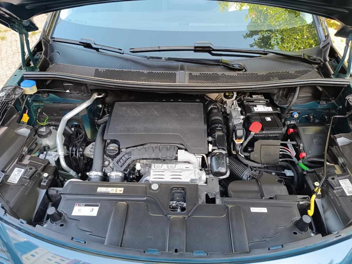 peugeot-3008-2022-gasolina-1199cc
