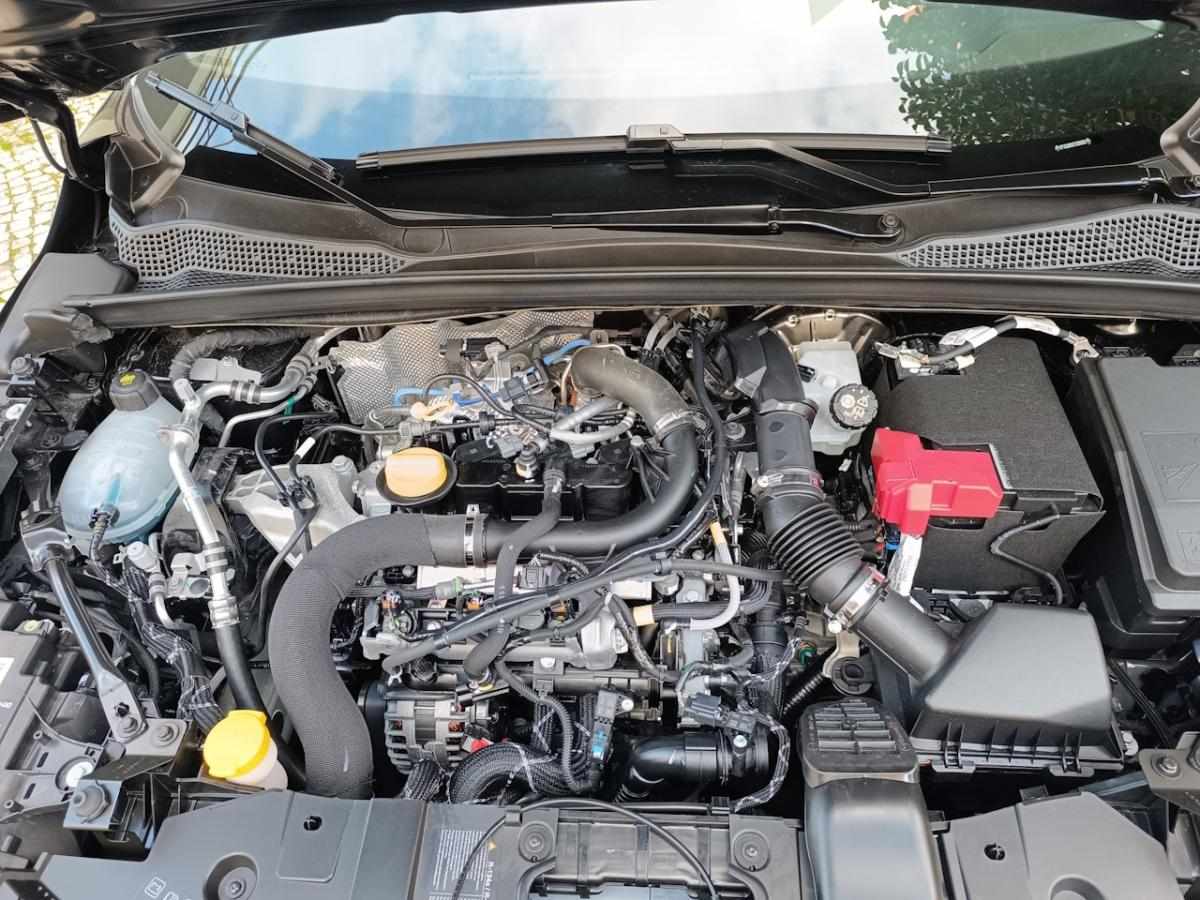renault-captur-2024-gpl-999cc