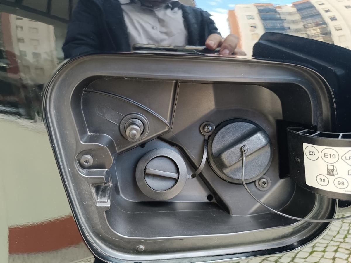 renault-captur-2024-gpl-999cc