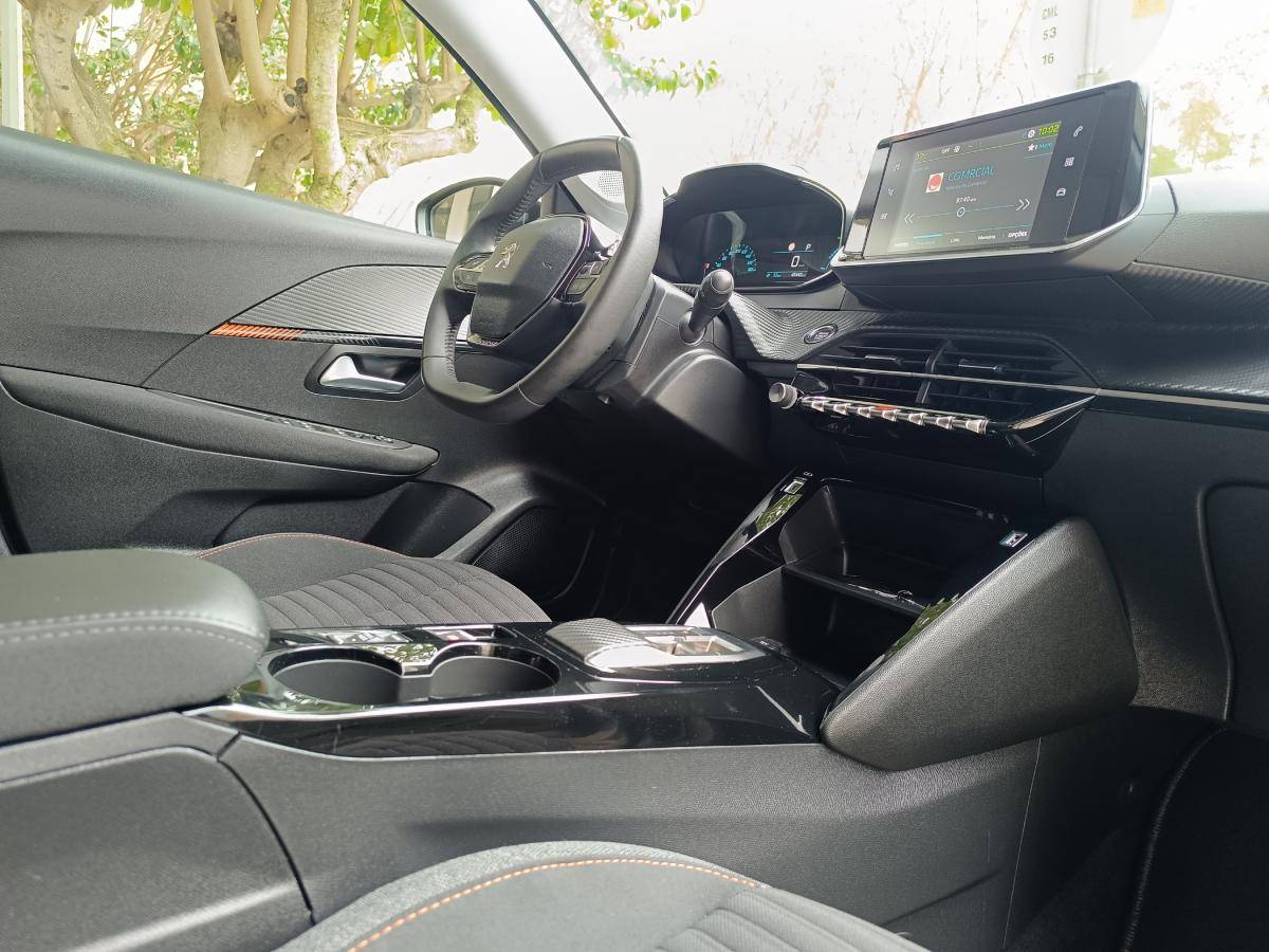 peugeot-208-2022-eletrico-0cc