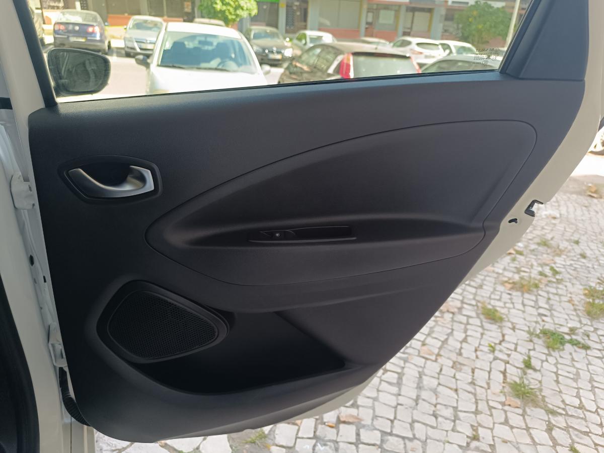 renault-zoe-2020-eletrico-0cc