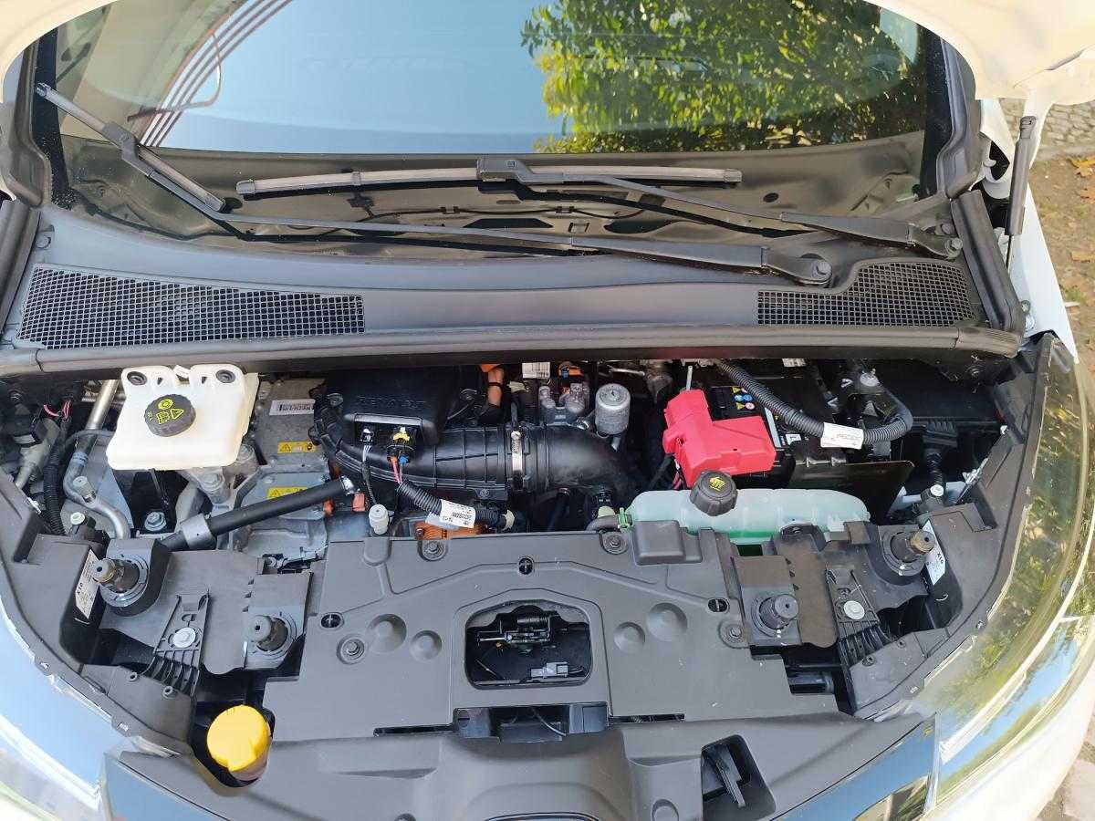 renault-zoe-2020-eletrico-0cc