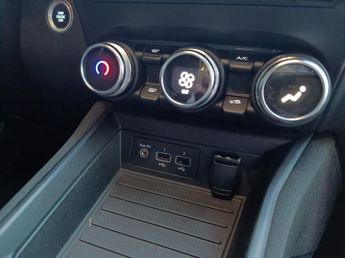 renault-zoe-2022-eletrico-0cc
