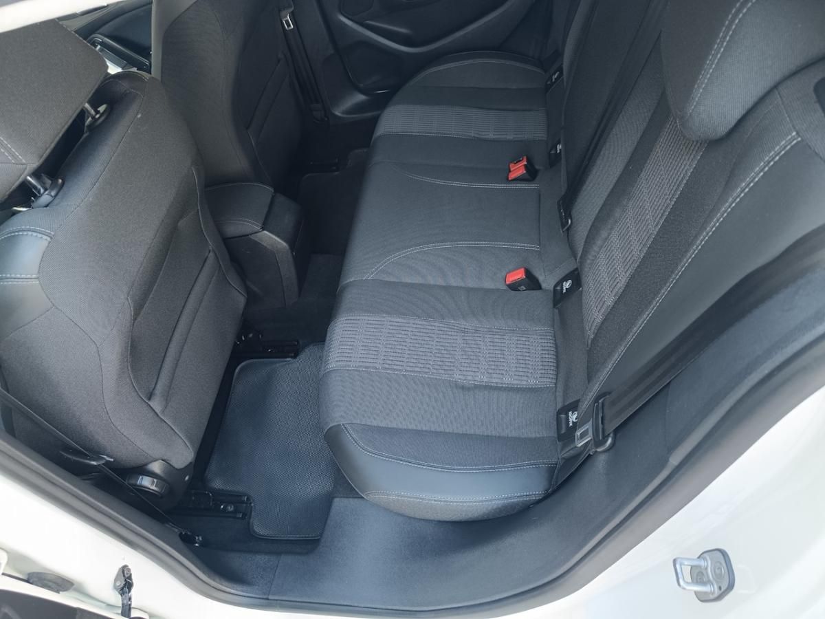 peugeot-2008-2020-gasolina-1199cc