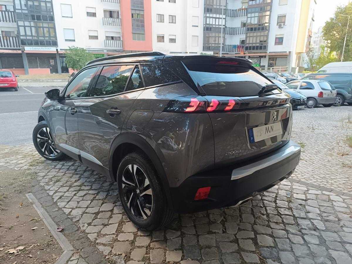 peugeot-2008-2022-gasolina-1199cc
