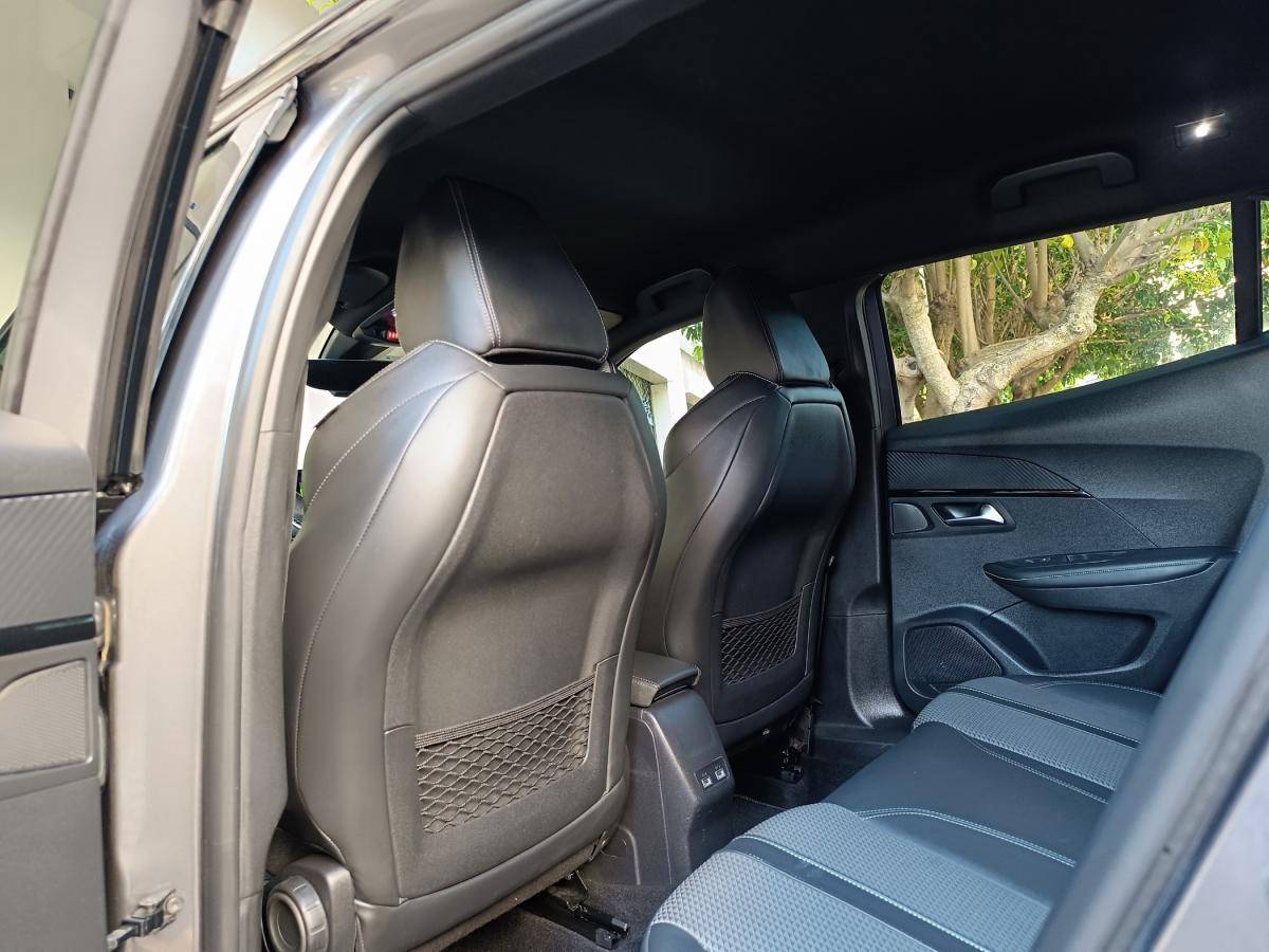 peugeot-2008-2022-gasolina-1199cc