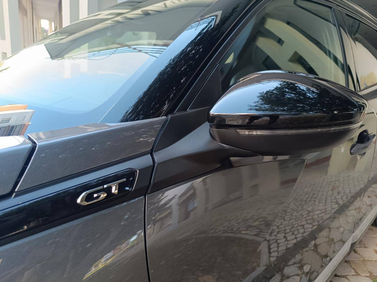peugeot-2008-2022-gasolina-1199cc