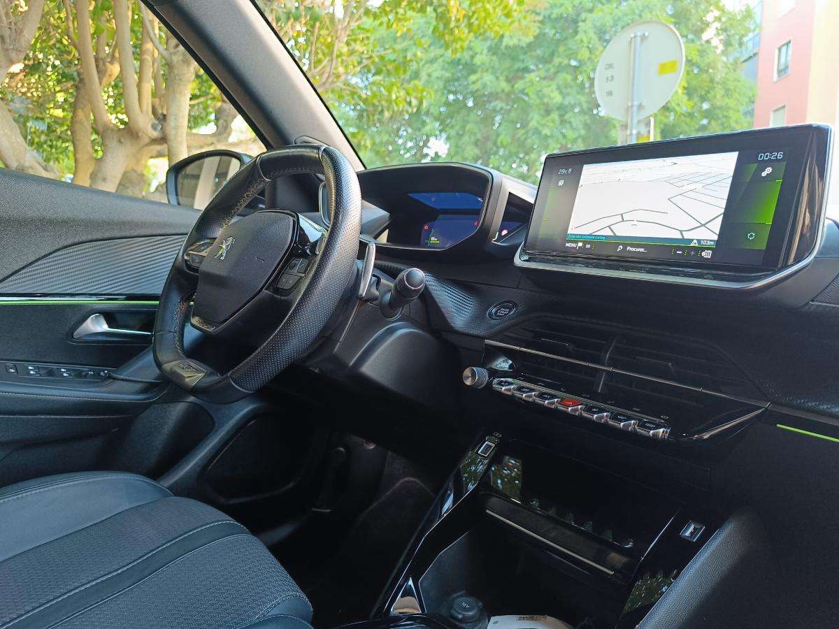 peugeot-2008-2022-gasolina-1199cc