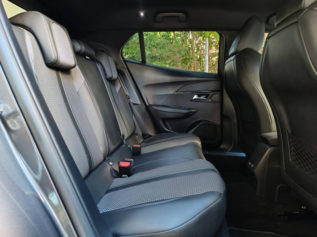 peugeot-2008-2022-gasolina-1199cc