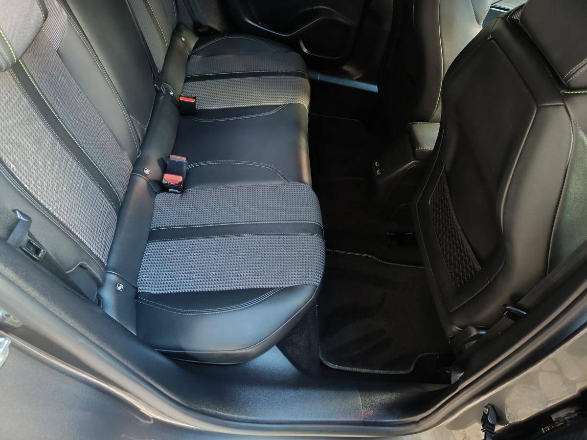 peugeot-2008-2022-gasolina-1199cc