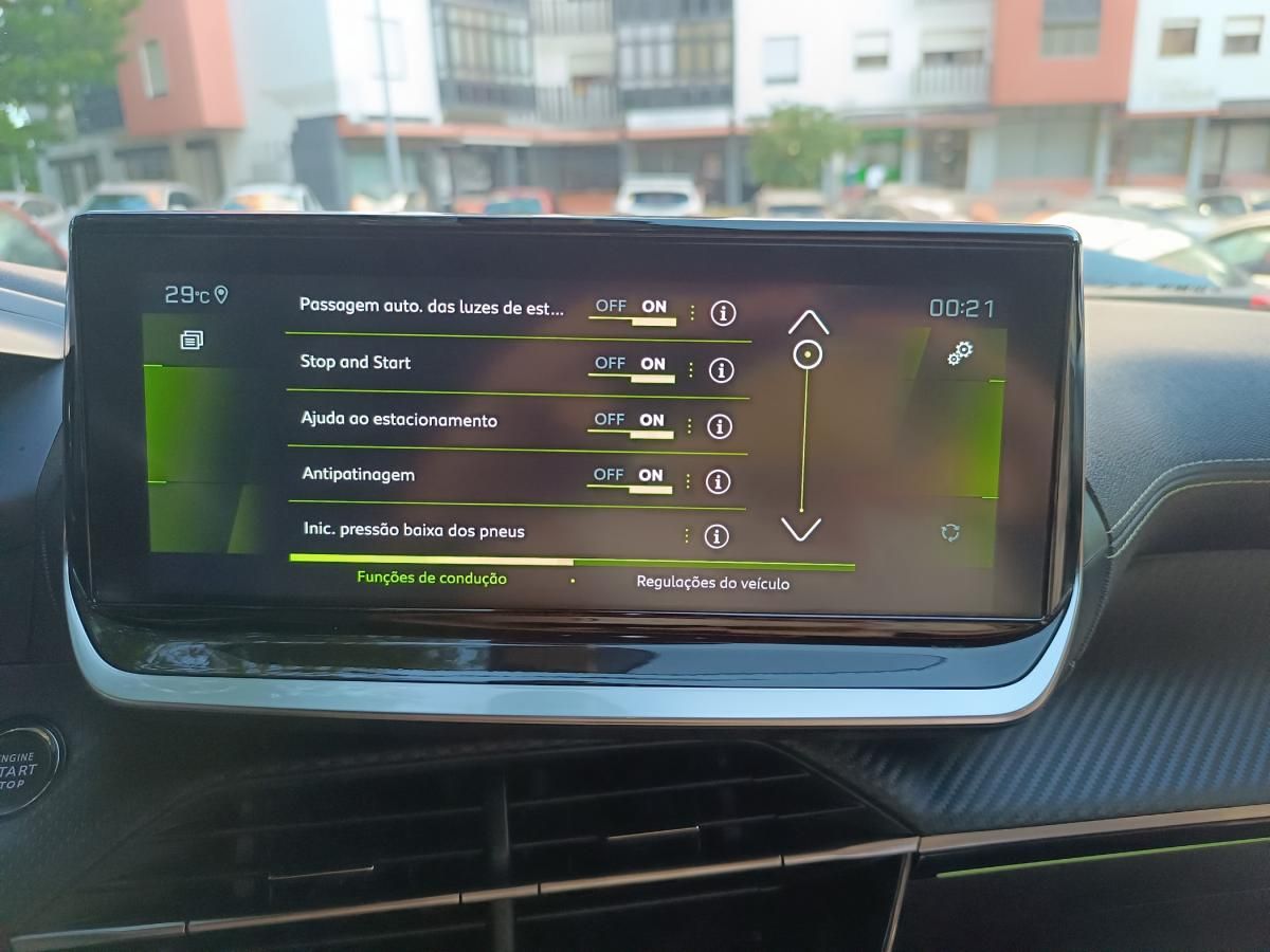 peugeot-2008-2022-gasolina-1199cc