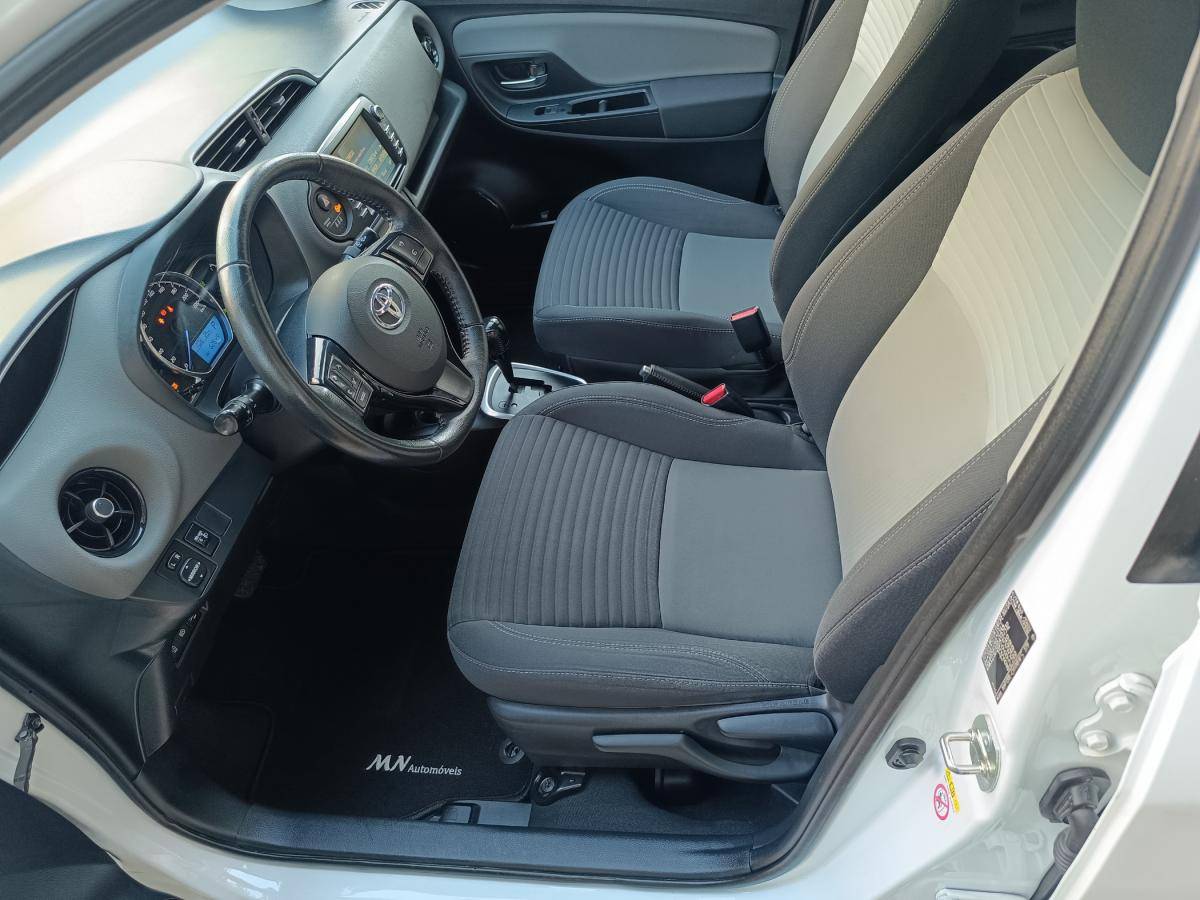 toyota-yaris-2019-hibrido-a-gasolina-1497cc