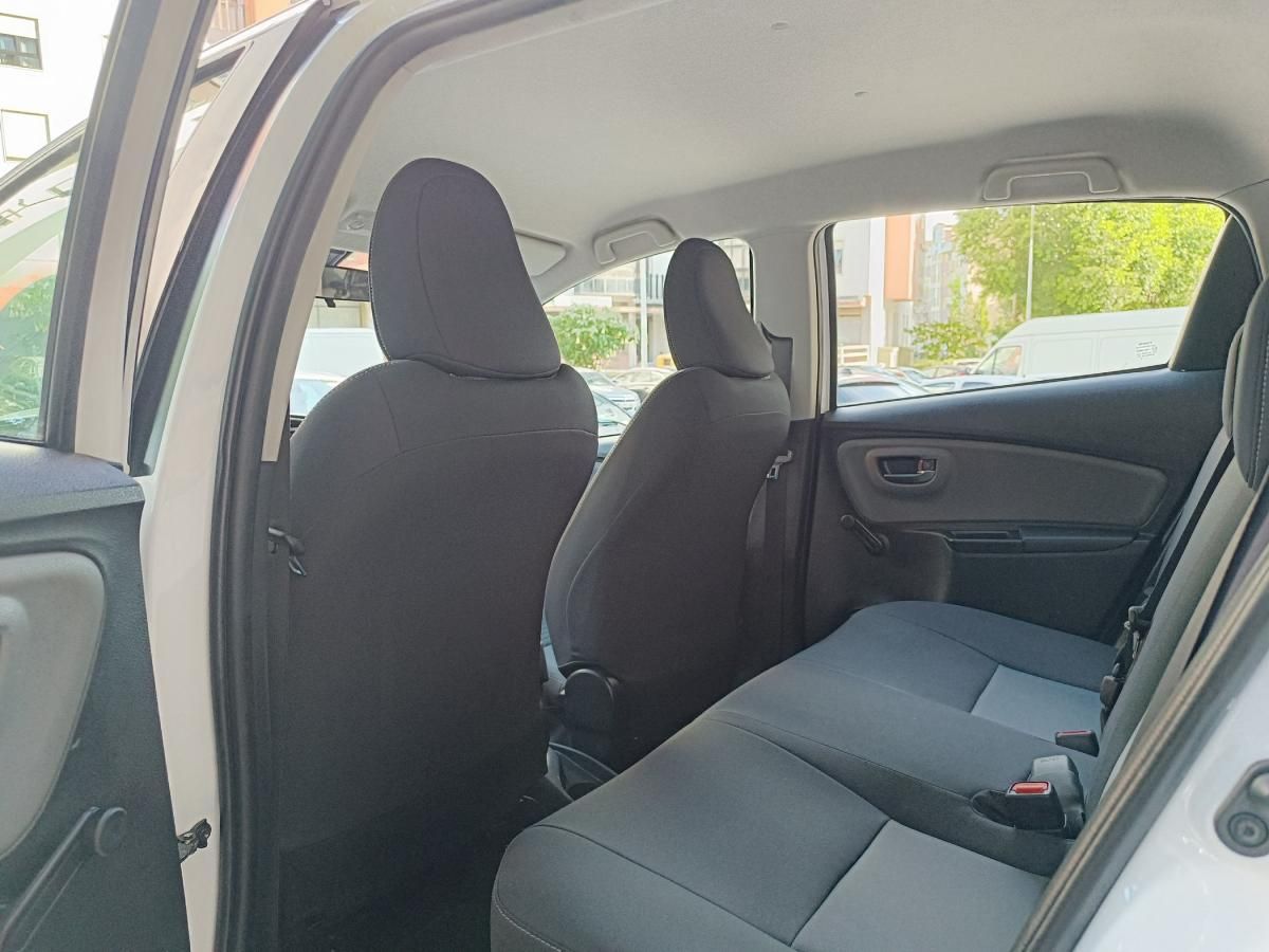 toyota-yaris-2019-hibrido-a-gasolina-1497cc