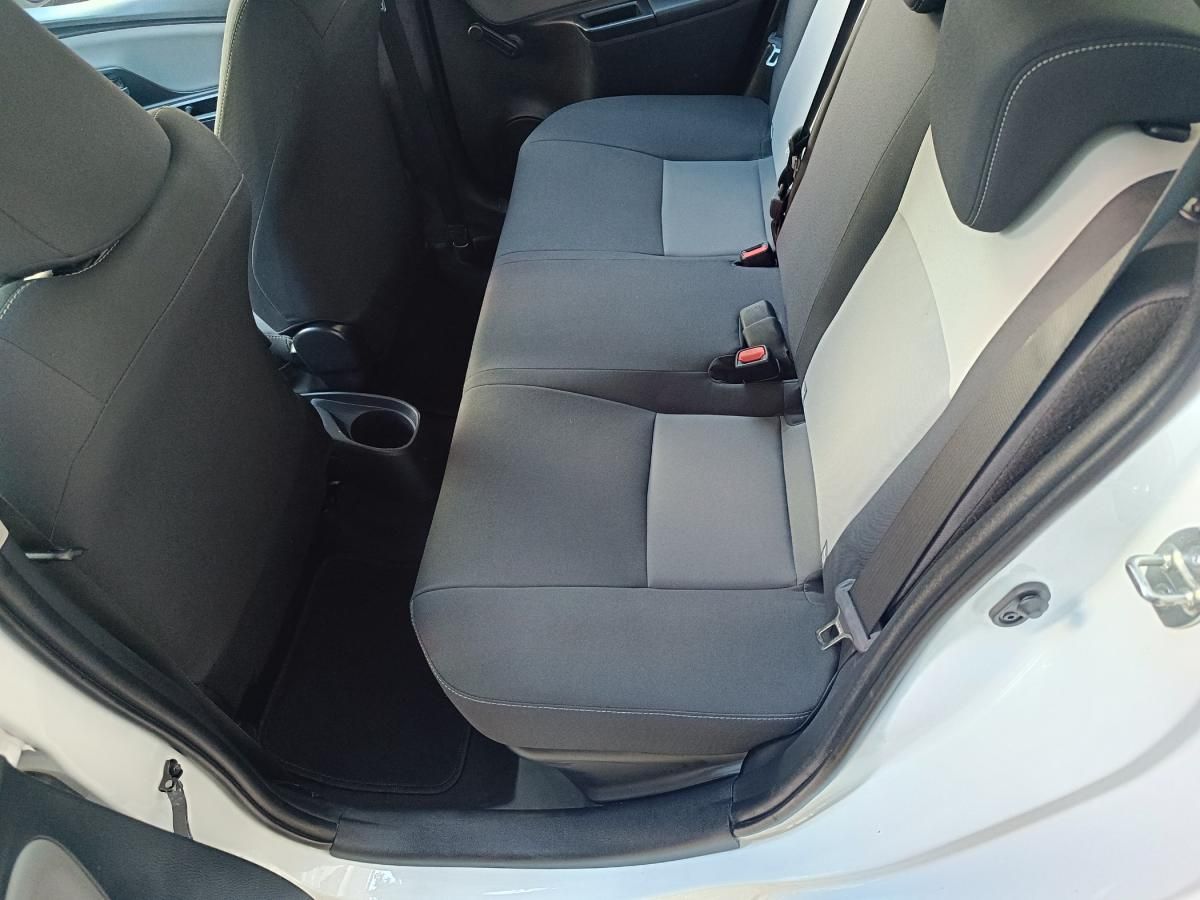 toyota-yaris-2019-hibrido-a-gasolina-1497cc