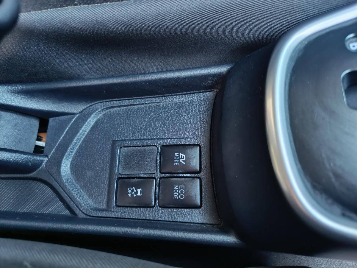 toyota-yaris-2019-hibrido-a-gasolina-1497cc