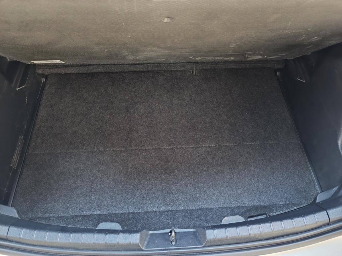 toyota-yaris-2019-hibrido-a-gasolina-1497cc