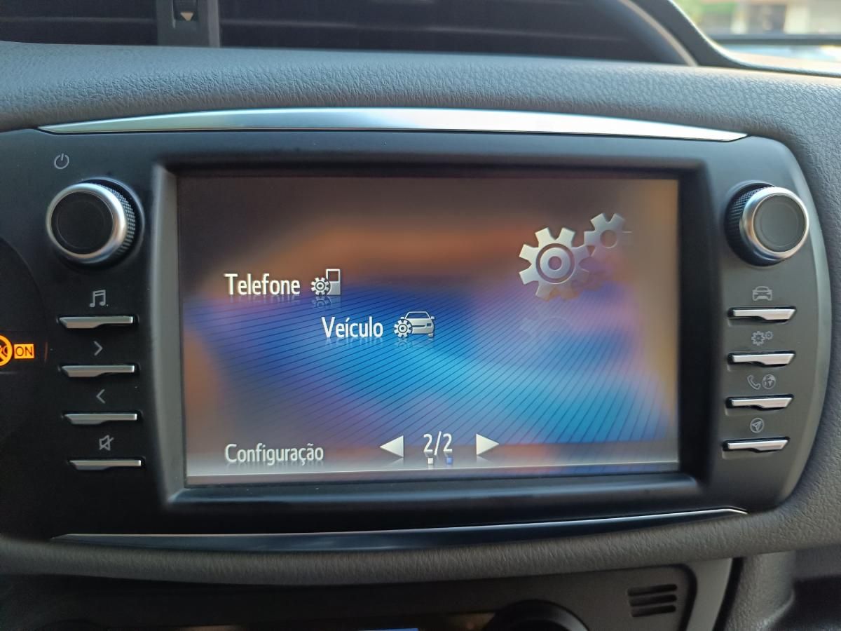 toyota-yaris-2019-hibrido-a-gasolina-1497cc
