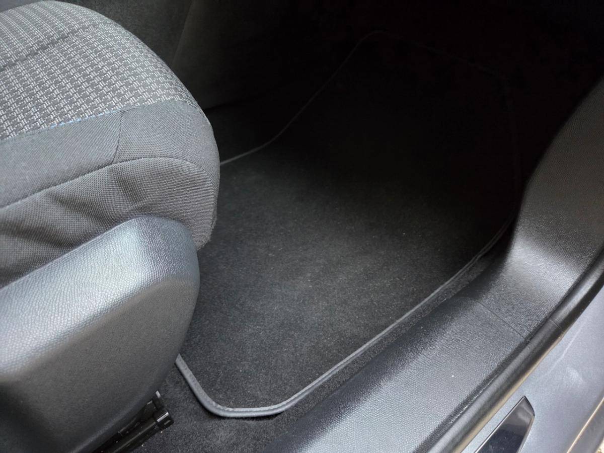 peugeot-308-2019-gasolina-1199cc