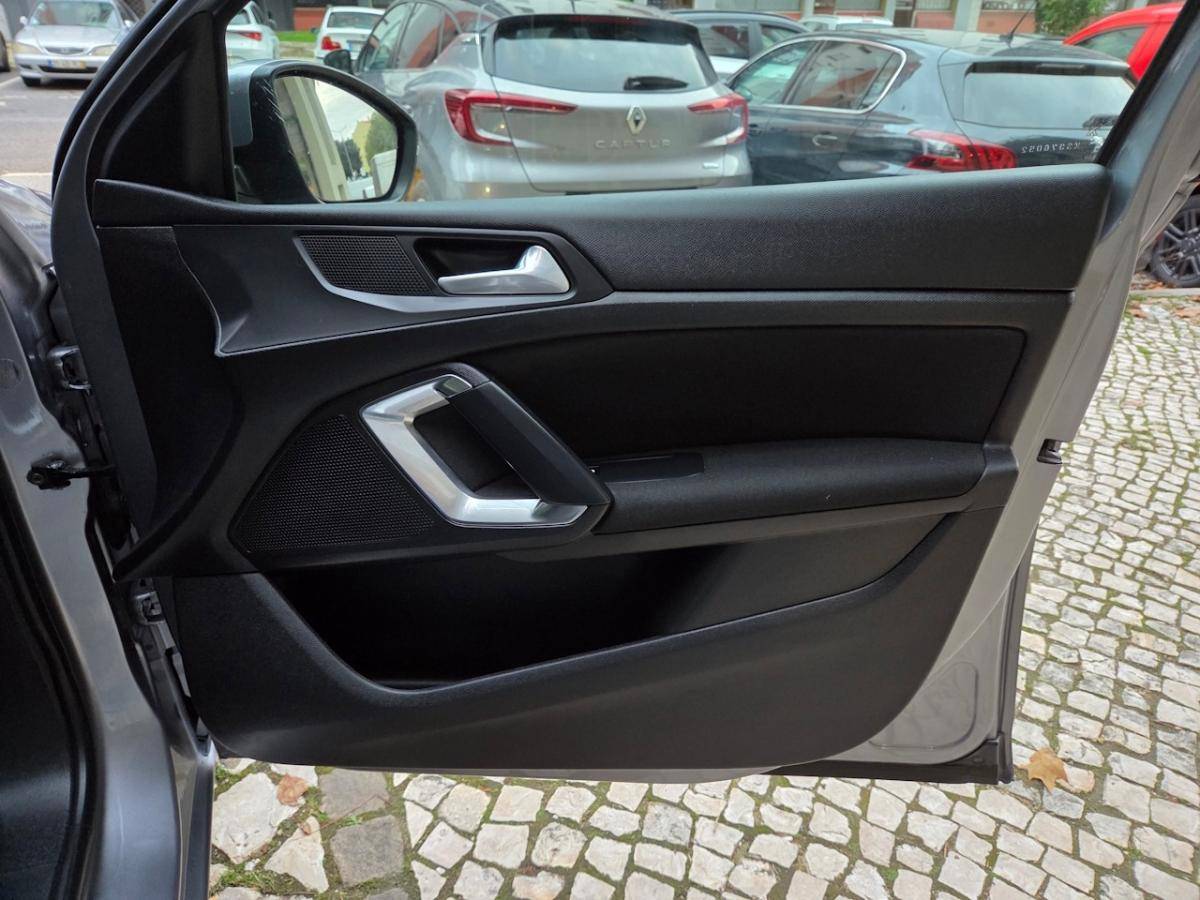 peugeot-308-2019-gasolina-1199cc
