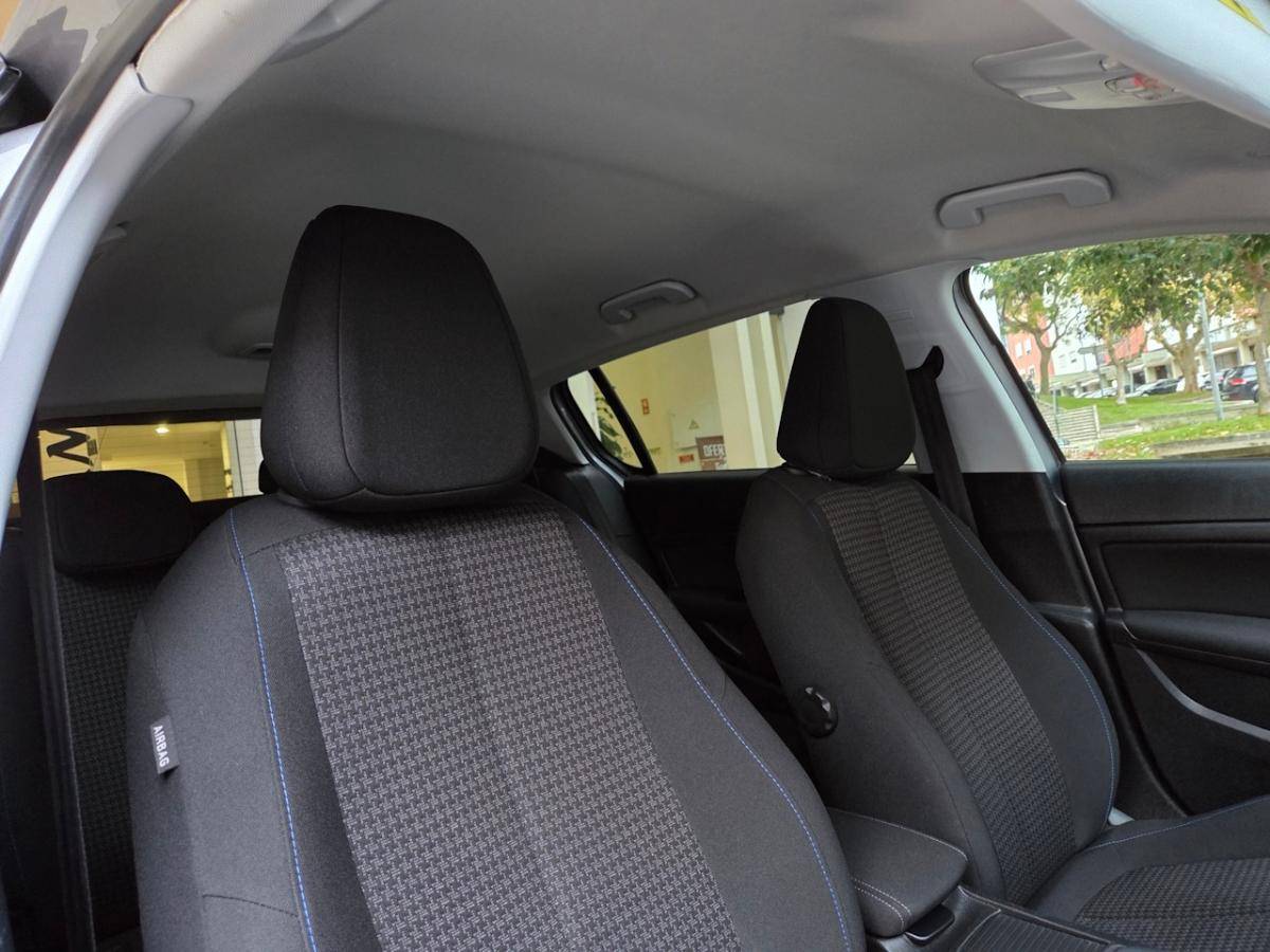 peugeot-308-2019-gasolina-1199cc