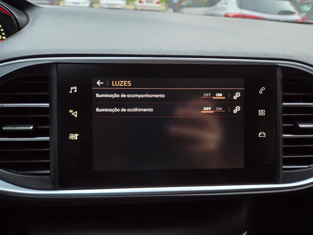 peugeot-308-2019-gasolina-1199cc
