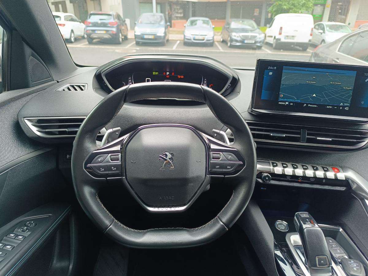 peugeot-5008-2023-gasolina-1199cc