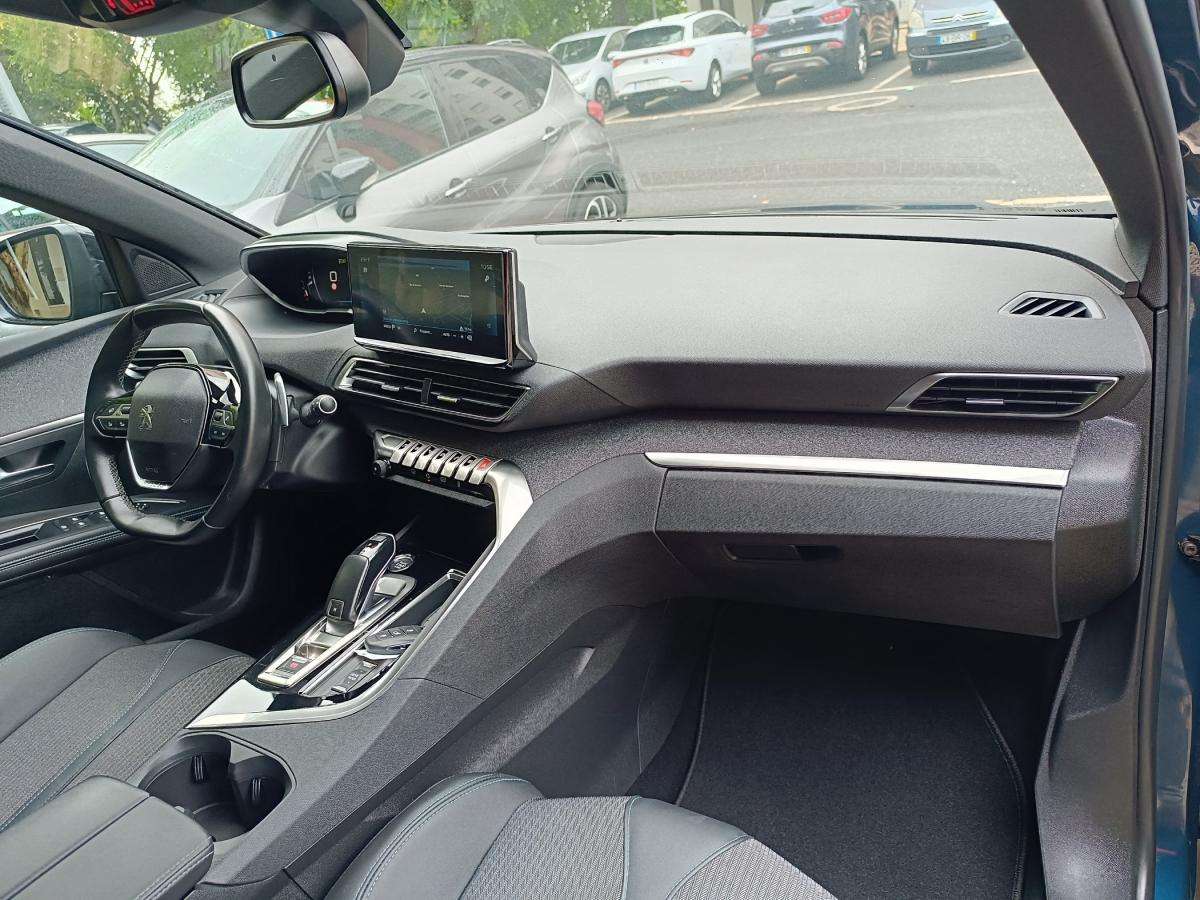 peugeot-5008-2023-gasolina-1199cc