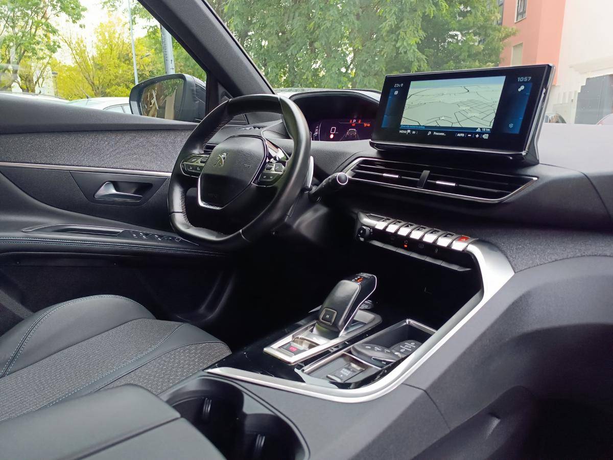 peugeot-5008-2023-gasolina-1199cc