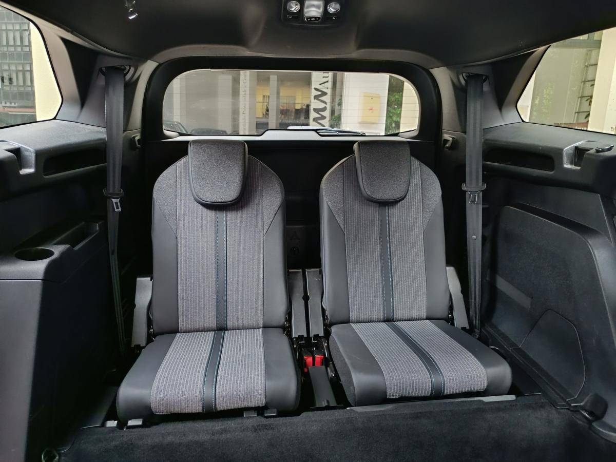 peugeot-5008-2023-gasolina-1199cc