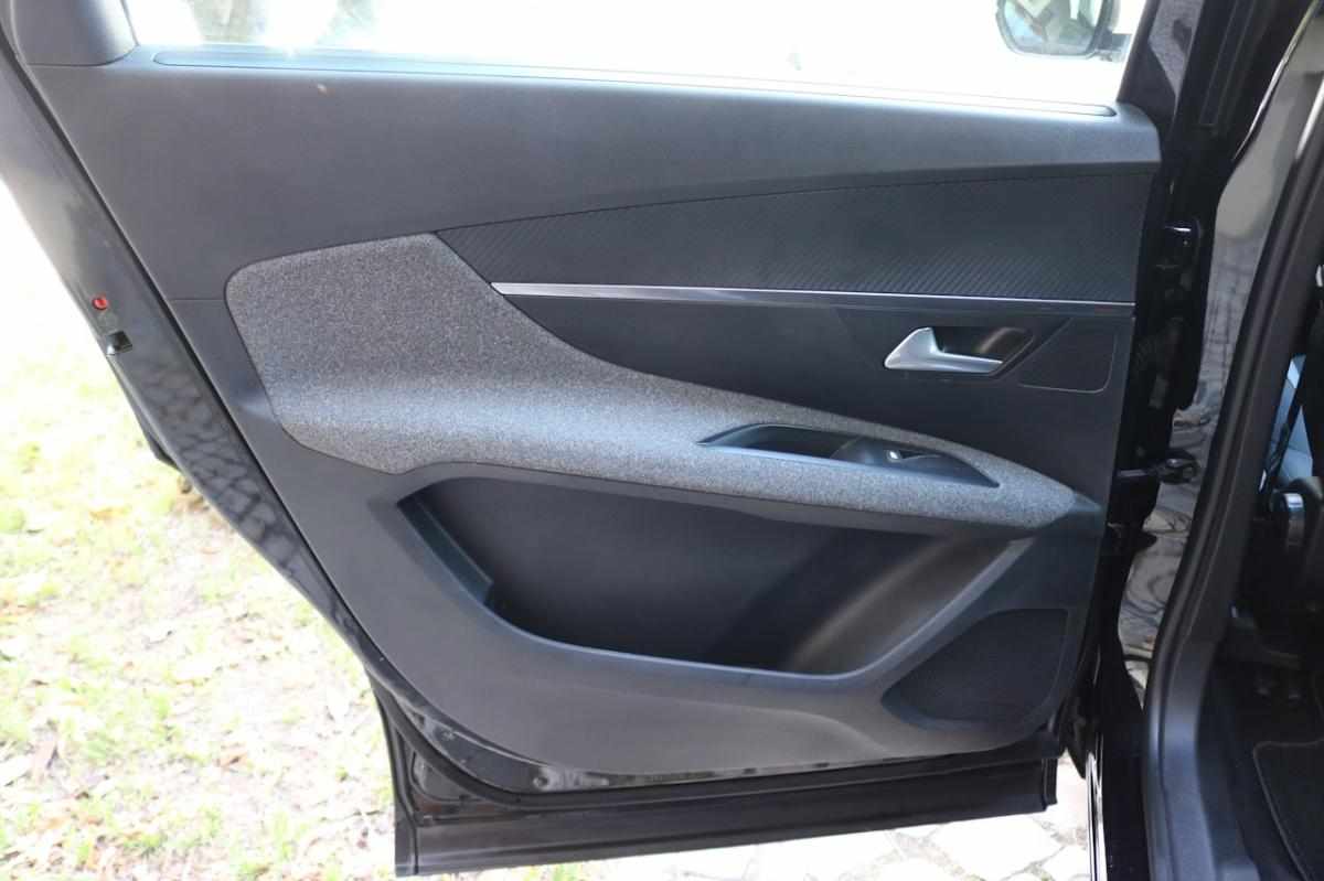 peugeot-5008-2021-diesel-1499cc