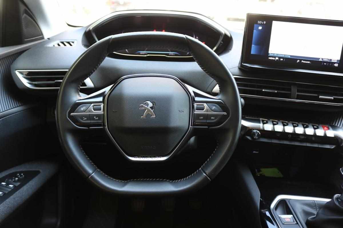 peugeot-5008-2021-diesel-1499cc